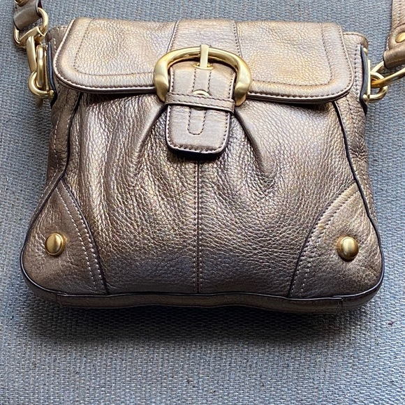 B makowsky crossbody. - Picture 12 of 14